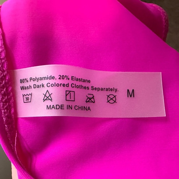 Vibrant Pink Bandeau Bikini Size Medium - Picture 7 of 7